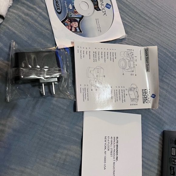 Only used once Minolta digital camera - Picture 6 of 13